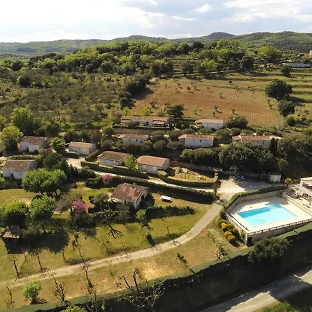 Village De La Fontinelle ベッサ
